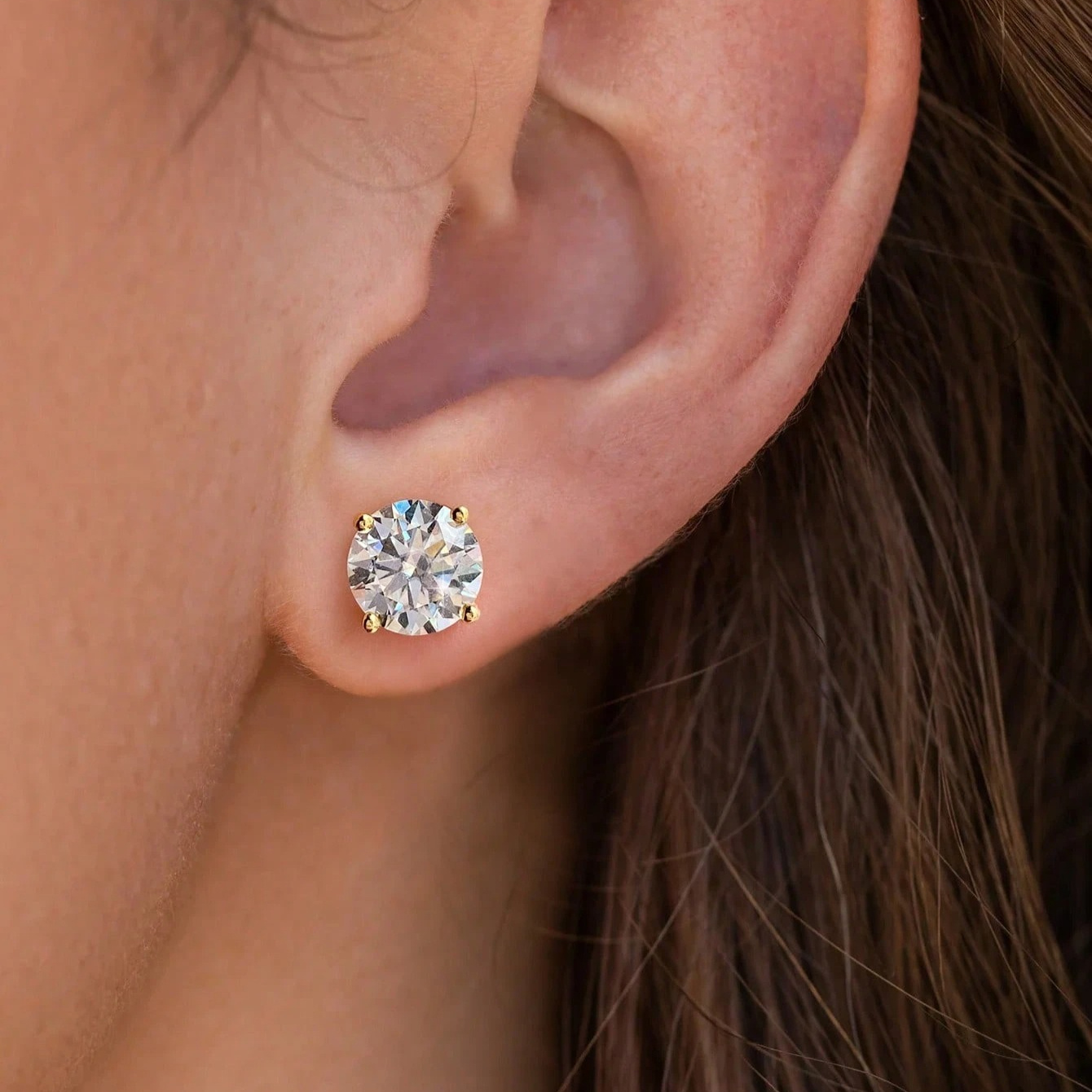 Women's Elegant 925 Silver Moissanite Stud Earrings, Daily Wear